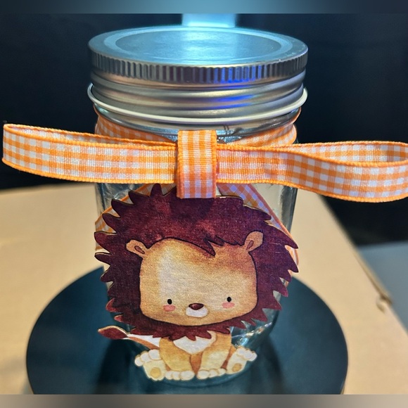 LION CUB WOODEN CUT-OUT DECOR W/ 7’ OF ORANGE LED LIGHTS & ORANGE BOW/HANDMADE - Picture 4 of 5